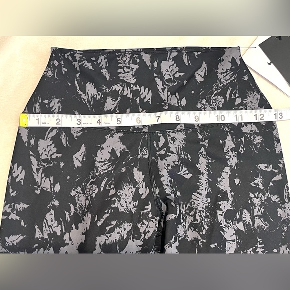 Nike One Women’s Dri-Fit High- Waisted 7/8 Length Charcoal & Black Leggings - Picture 11 of 16